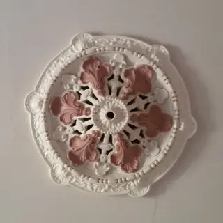 Original ceiling rose